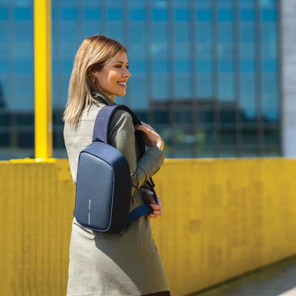 Рюкзак для планшета XD-Design Bobby Sling anti-theft 9.7"/ Navy/ Синий photo 15