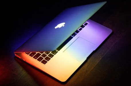 Если у вас есть Macbook и вы хотите узнать больше полезных лайфхаков для MacBook, вы попали по адресу. В iStore успех гарантирован.